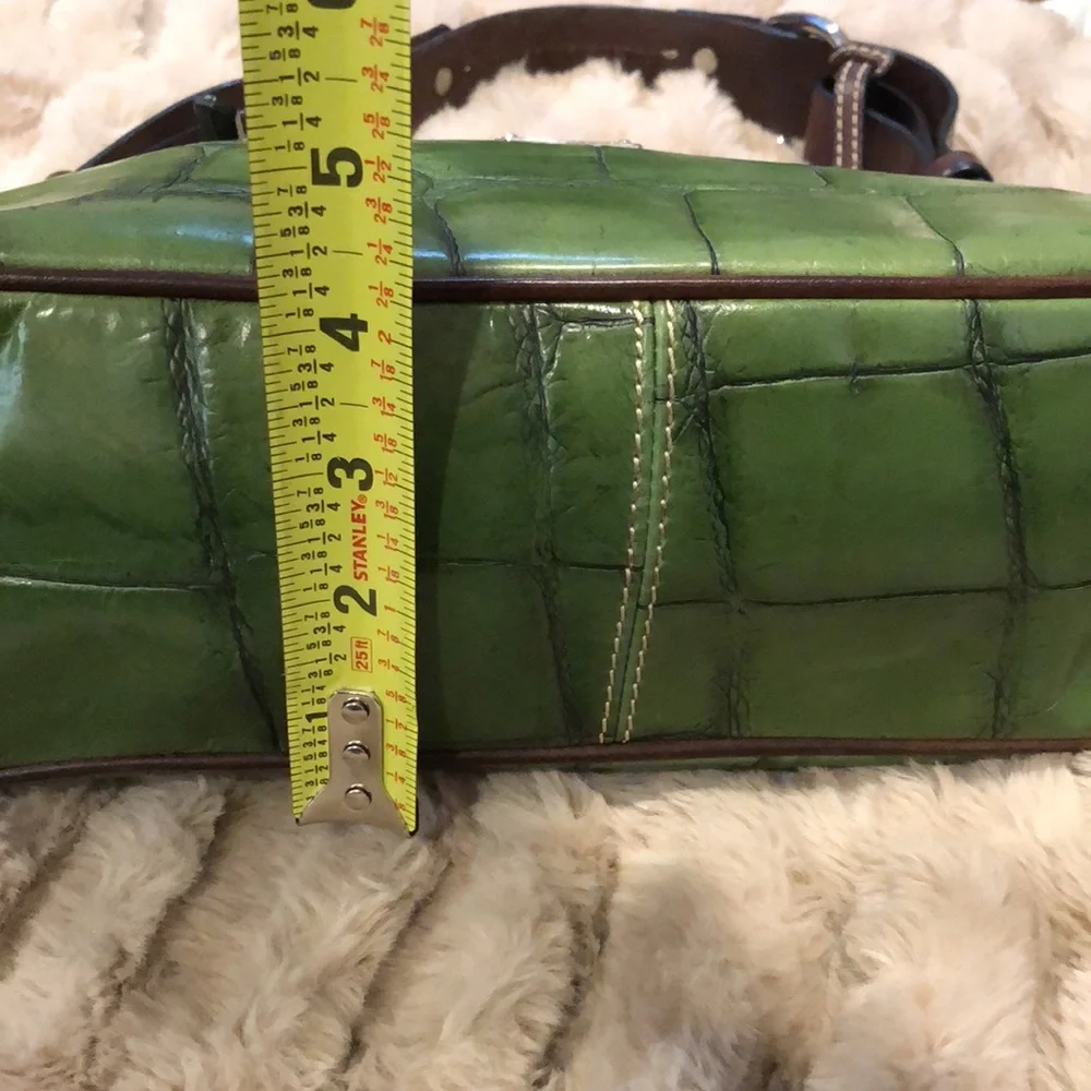 DOONEY BOURKE Green Croc Embossed Leather Hobo Shoulder Bag Top Zip Closure